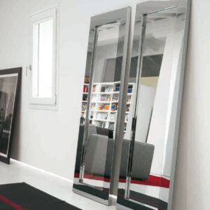 specchio-con-cornice-in-acciaio-inox-