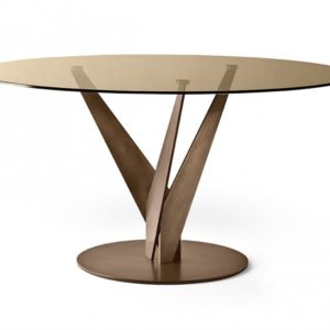 Tavolo in ottone
