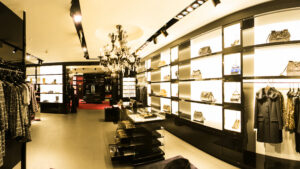 mobili in ottone
